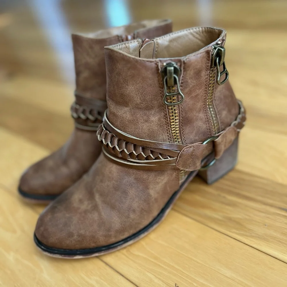 Blazin Roxx Western Women’s Boots Ankle Booties Studded Braided Strap Size 7